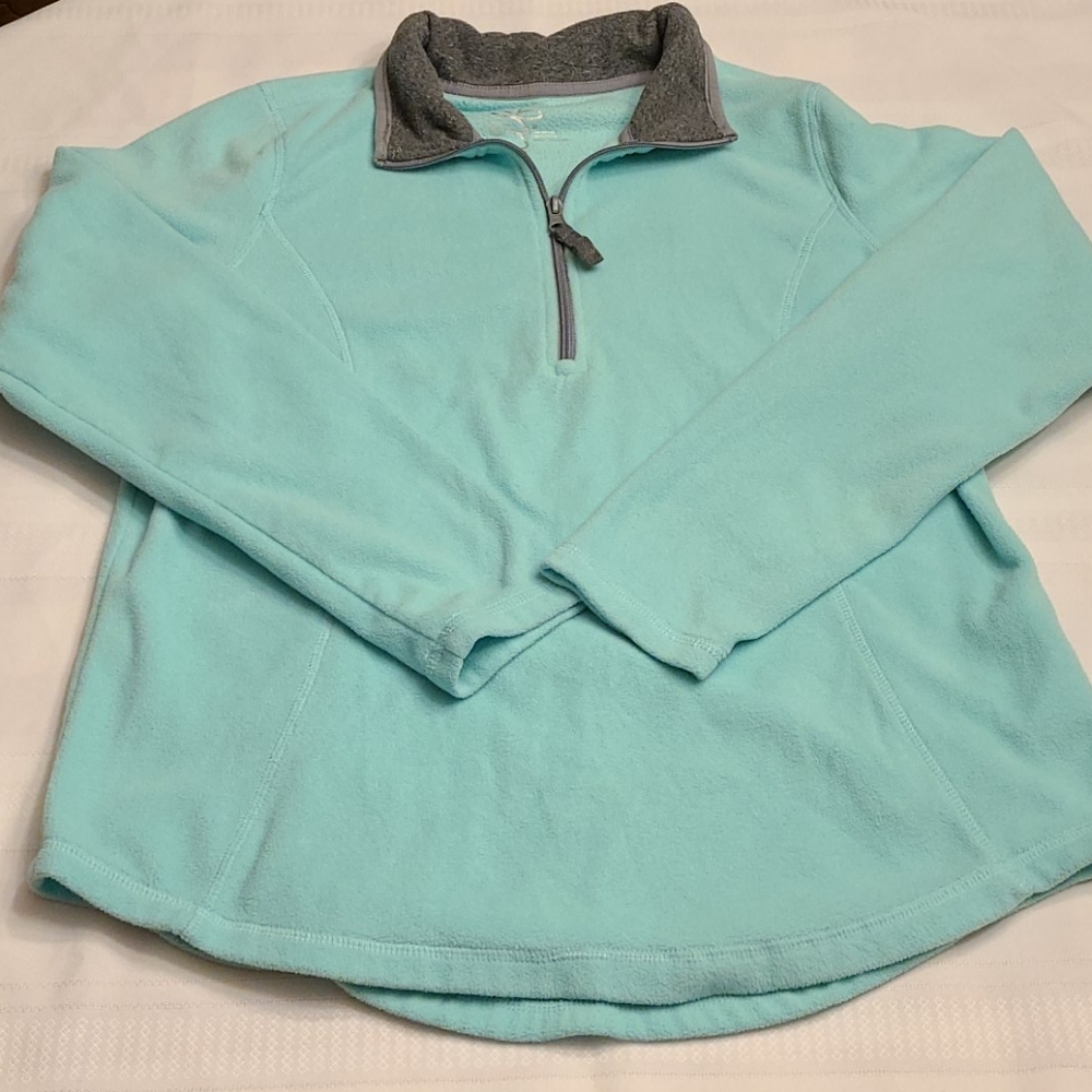 Made for Life Fleece Pull over Size Medium
